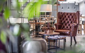 Charm Boutique Hotel